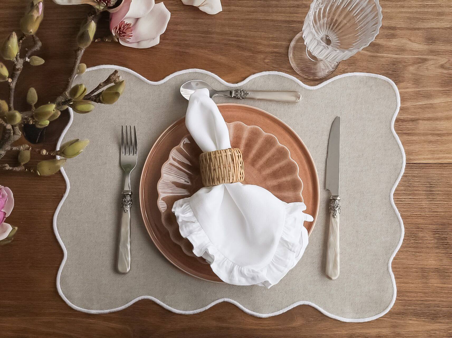 Scalloped edge placemat