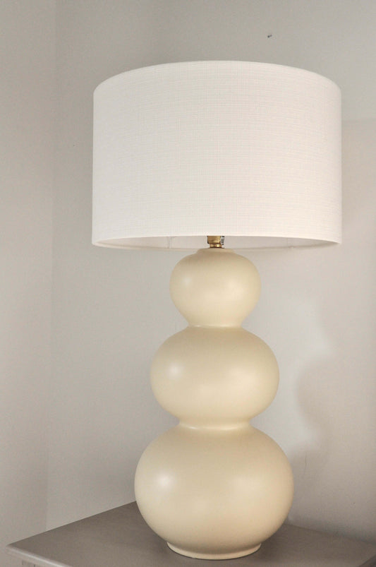 Ceramic cream table lamp