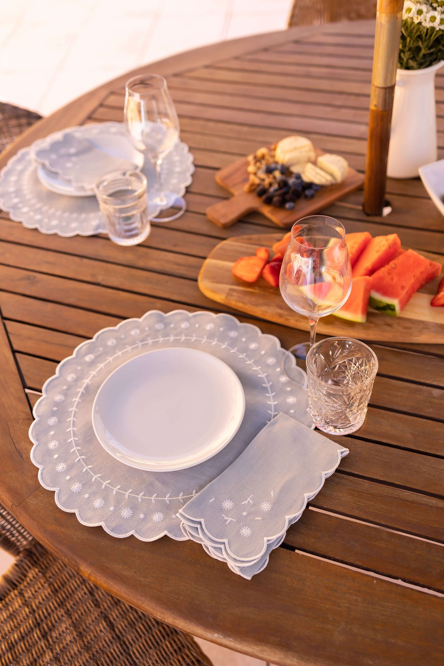 Daisy Linen Placemat- Blue