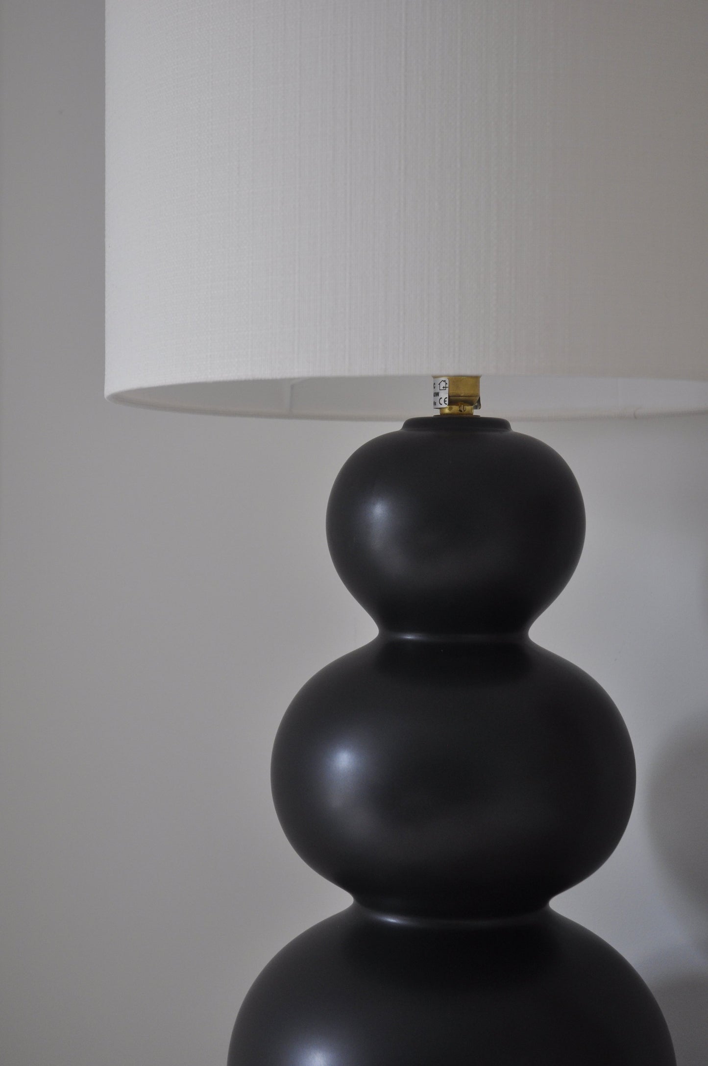 Triple Globe Ceramic Lamp- Matte Black